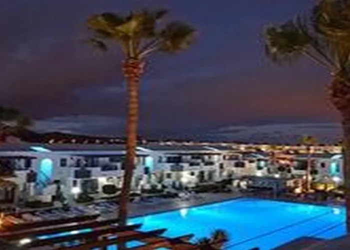 Plaza Azul Puerto del Carmen (Lanzarote)