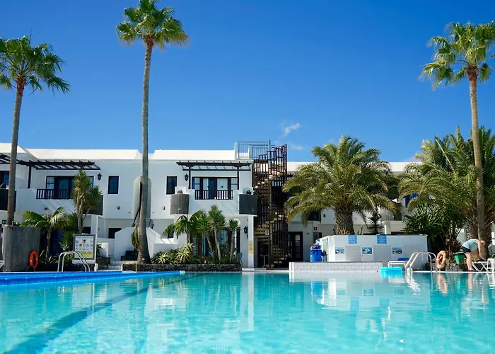 Plaza Azul Puerto del Carmen (Lanzarote)