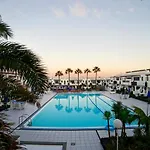 Apart-hotel Plaza Azul 2*
