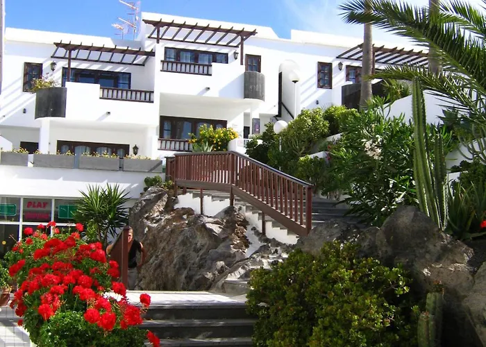 Aparthotel Plaza Azul 2*