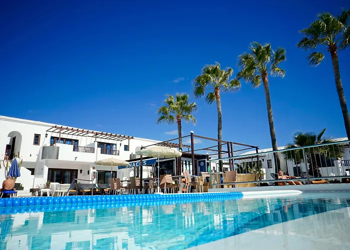 Plaza Azul Puerto del Carmen (Lanzarote)