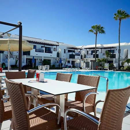 Aparthotel Plaza Azul 2*