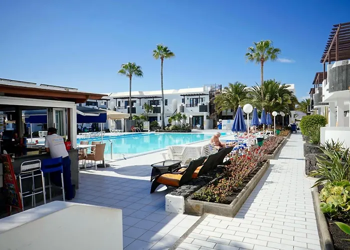 Plaza Azul Puerto del Carmen (Lanzarote)